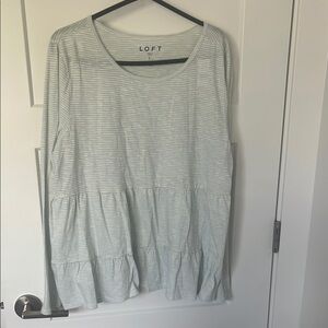 LOFT Women's Gray Striped Top